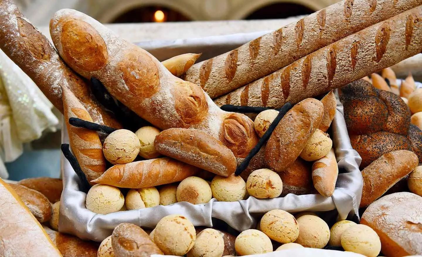 Ecco il conservante diffuso nei prodotti da forno che può alterare la tua digestione Ecco il conservante diffuso nei prodotti da forno che può alterare la tua digestione