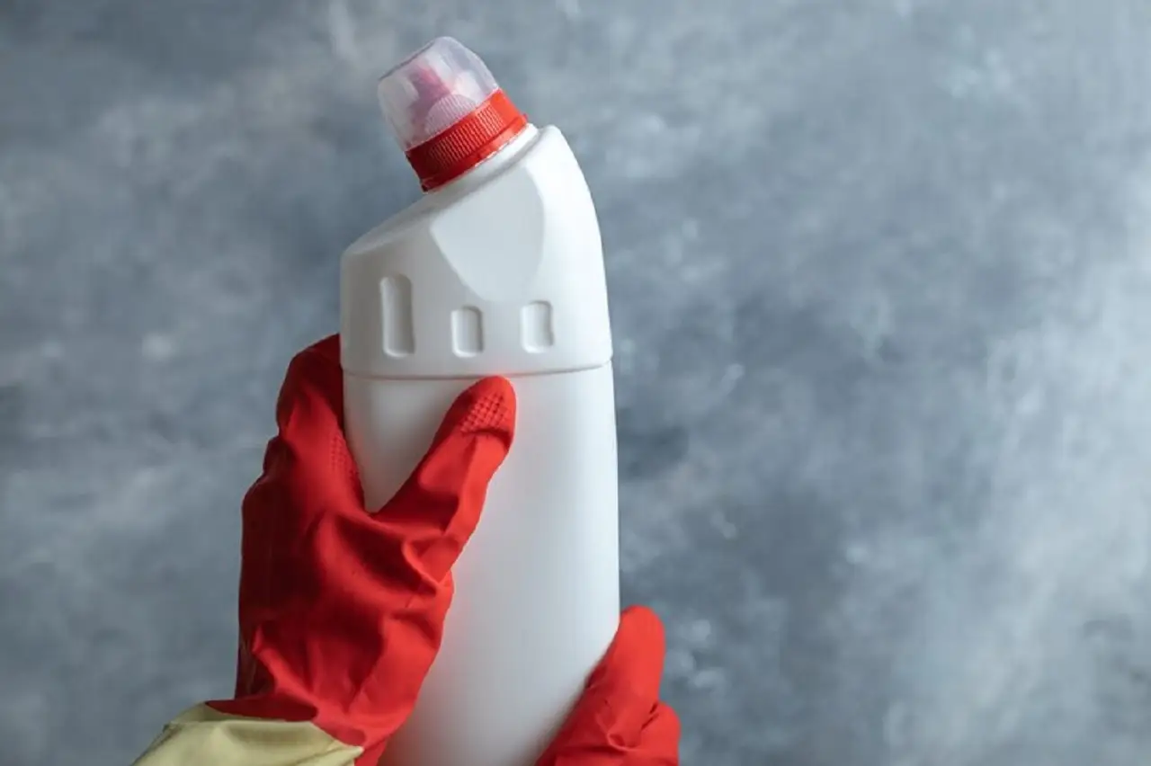 Evita questo errore col detersivo liquido in lavatrice: rischi cattivi odori e muffa Evita questo errore col detersivo liquido in lavatrice: rischi cattivi odori e muffa