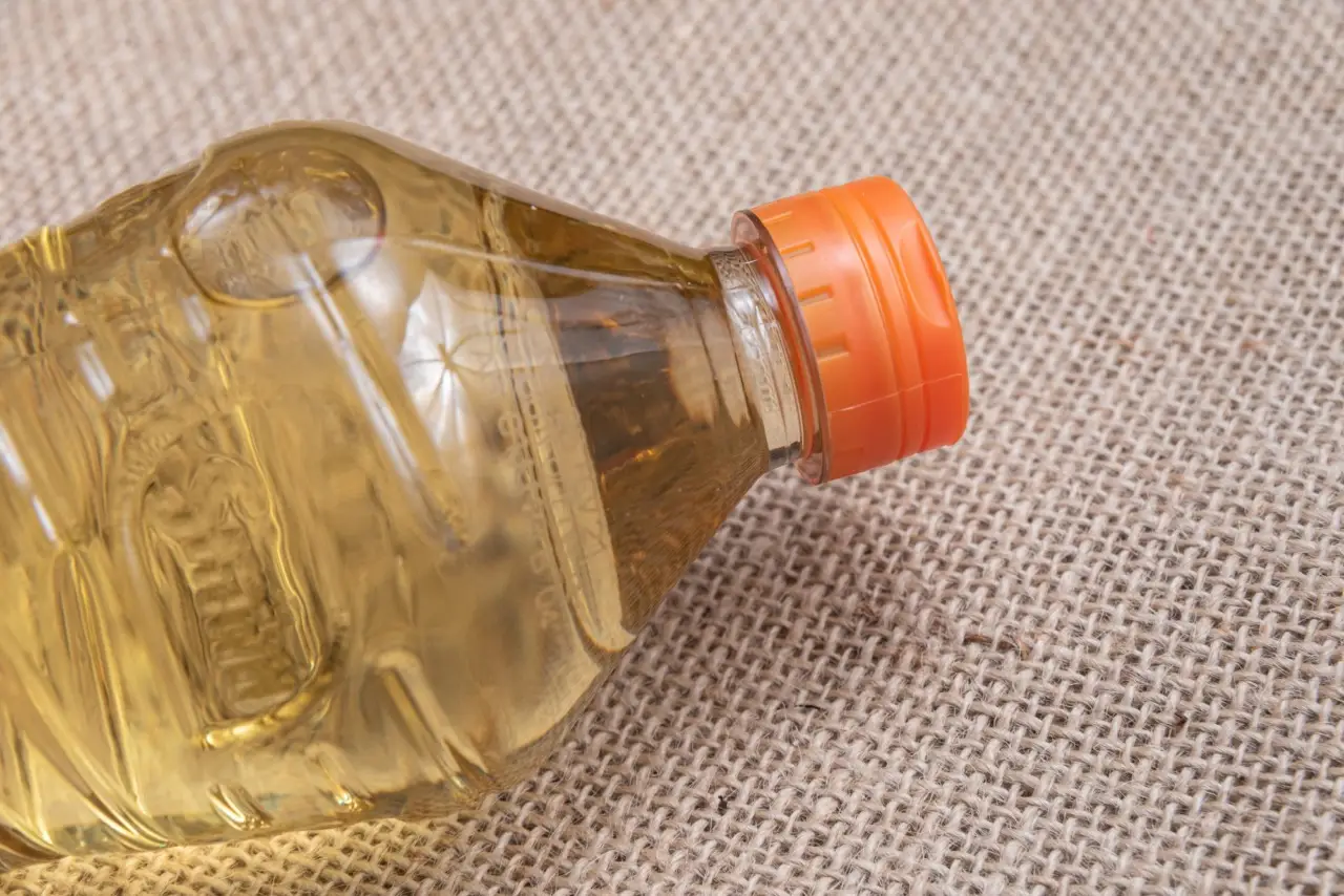 Attenzione a questo olio: se consumato spesso, danneggia il fegato Attenzione a questo olio: se consumato spesso, danneggia il fegato