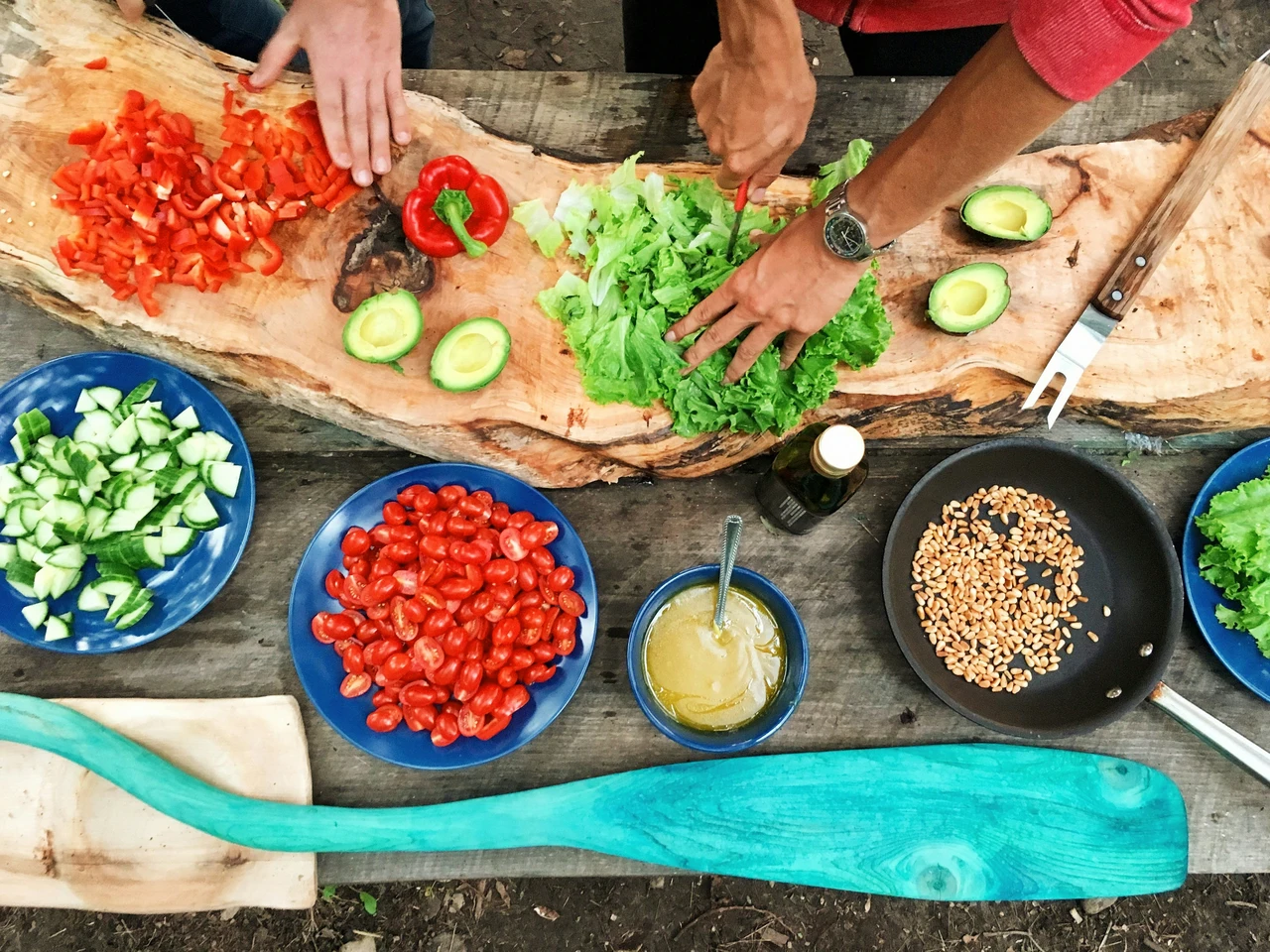 Questa abitudine nella preparazione dell’insalata può aumentare il senso di gonfiore Questa abitudine nella preparazione dell’insalata può aumentare il senso di gonfiore