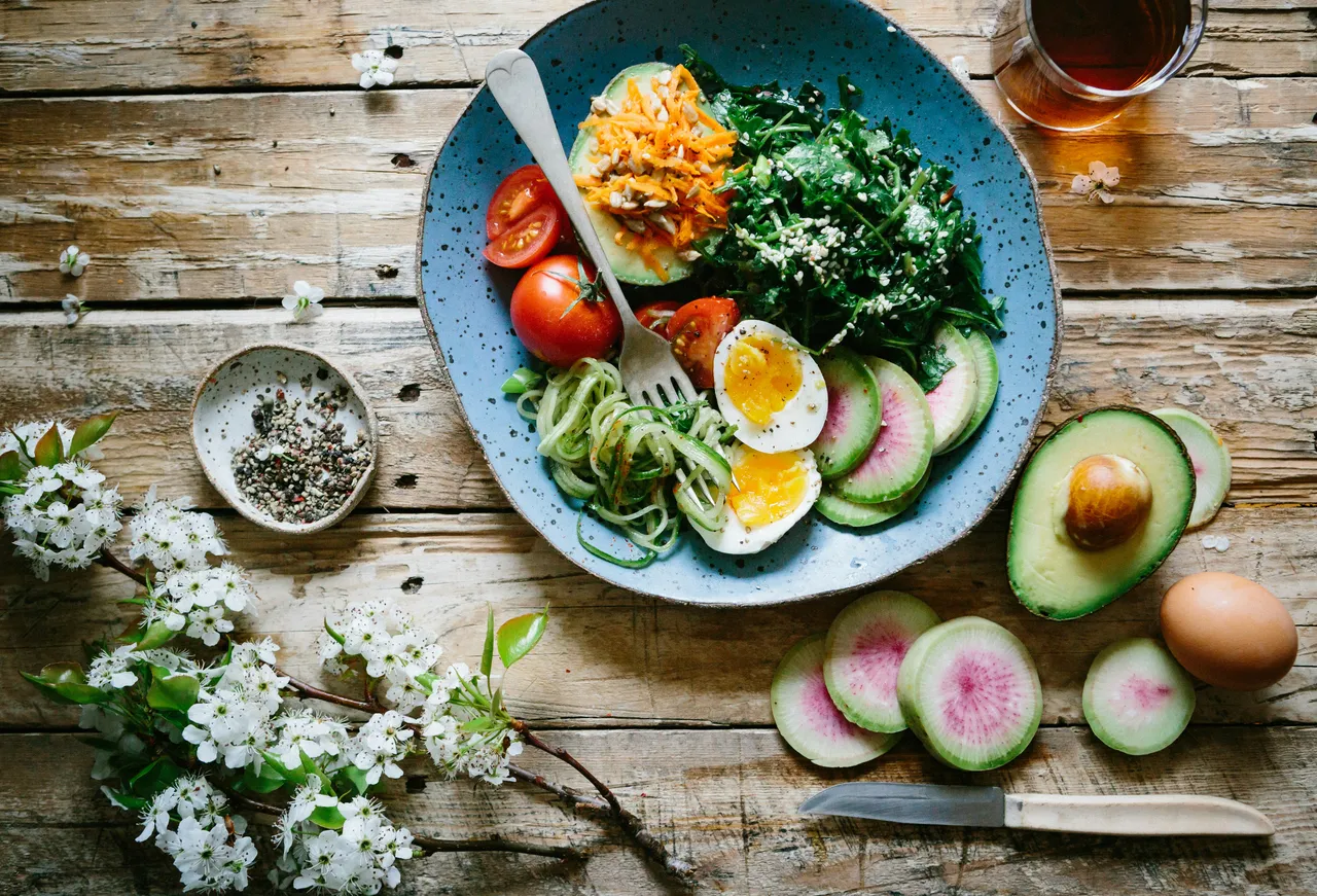 Apporta questo semplice cambiamento a pranzo: previeni gonfiore e pancia dura Apporta questo semplice cambiamento a pranzo: previeni gonfiore e pancia dura