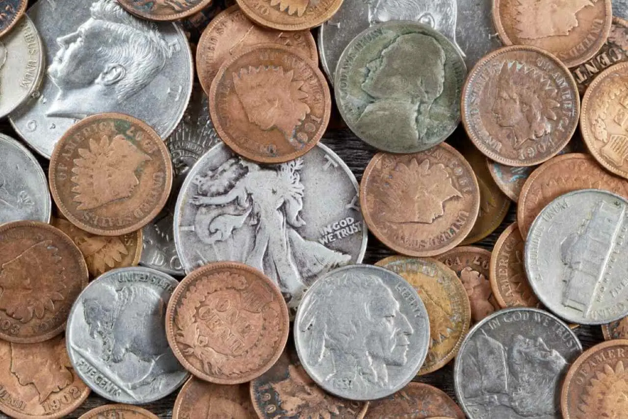 Come riconoscere le monete rare in casa: i prezzi attuali sorprendono tutti Come riconoscere le monete rare in casa: i prezzi attuali sorprendono tutti